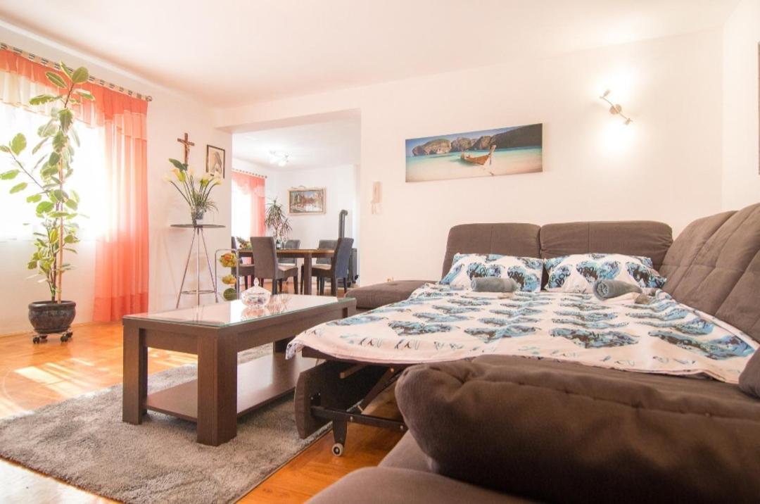 Apartment Antonella Fasana Fažana Eksteriør bilde
